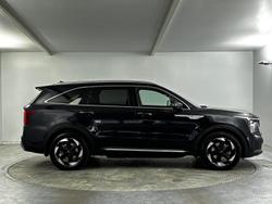 2024 Kia
                Sorento HEV GT-Line