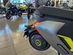 2024 ZEEHO AE6+ AE Grey