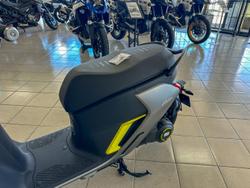 2024 ZEEHO AE6+ AE Grey