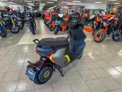 2024 ZEEHO AE6+ AE Grey