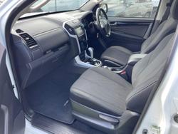 2020 Isuzu
MU-X LS-M