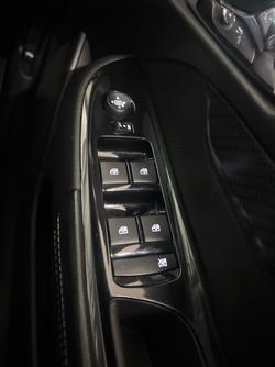 2014 Holden
Commodore SS V
