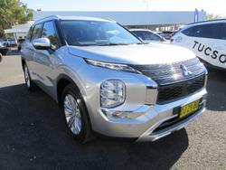 2023 Mitsubishi Outlander LS