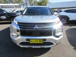 2023 Mitsubishi Outlander LS