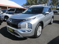 2023 Mitsubishi Outlander LS