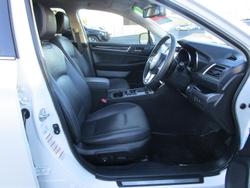 2017 Subaru
Outback 2.5i Premium