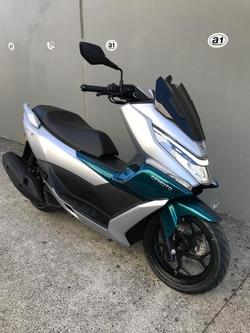 2025 CFMOTO
                150SC 