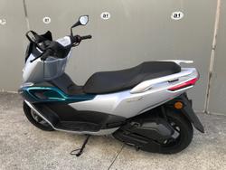 2025 CFMOTO
                150SC 
