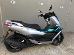 2025 CFMOTO
                150SC 