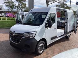 2025 Renault
                Master Pro 110kW