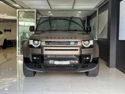 2025 Land Rover
                Defender 110 P400e X-Dynamic HSE
