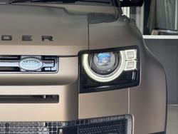 2025 Land Rover
                Defender 110 P400e X-Dynamic HSE