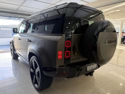 2025 Land Rover
                Defender 110 P400e X-Dynamic HSE
