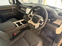 2025 Land Rover
                Defender 110 P400e X-Dynamic HSE