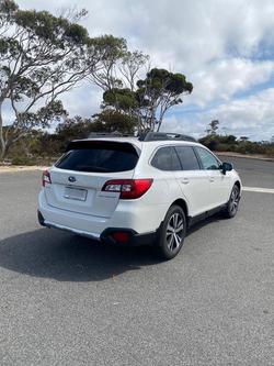 2019 Subaru
Outback 2.5i