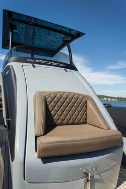2017 TechnoHull SeaDNA 999G5