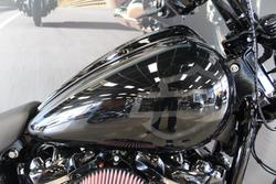 2025 Harley-davidson FXBR BREAKOUT (117) VIVID BLACK