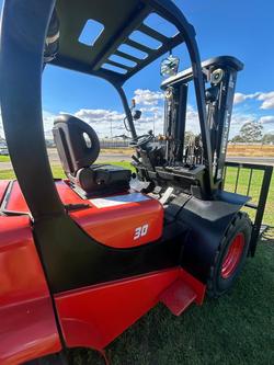 2024 REDLIFT Cpc30rt