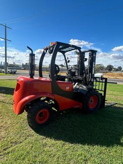 2024 REDLIFT Cpc30rt