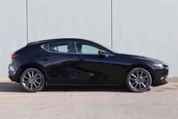 2024 Mazda
3 G20 Evolve