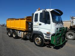 2010 Isuzu Cxz Giga WHITE