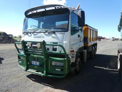 2010 Isuzu Cxz Giga WHITE