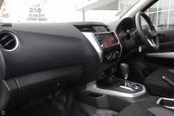 2024 Nissan
                Navara SL
