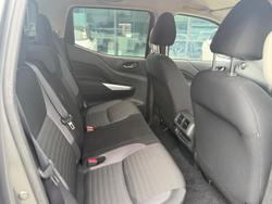 2024 Nissan Navara ST-X