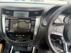 2024 Nissan Navara ST-X