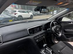 2019 Kia
                Sportage S