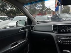 2019 Kia
                Sportage S