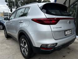 2019 Kia
                Sportage S
