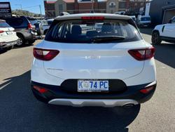 2021 Kia
                Stonic S