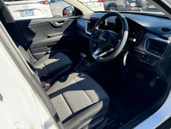 2021 Kia
                Stonic S