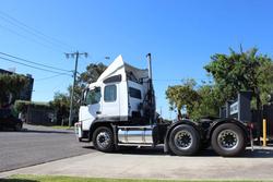 2003 Volvo Fm Series FM9 340 WHITE