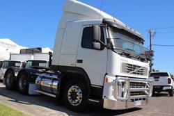 2003 Volvo Fm Series FM9 340 WHITE