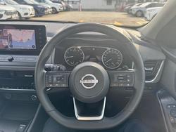 2025 Nissan QASHQAI ST-L