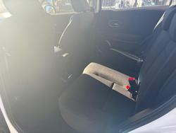 2015 Honda
                HR-V VTi-S