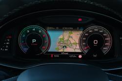 2025 Audi Q7 55 TFSI S line