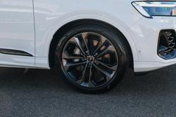 2025 Audi Q7 55 TFSI S line