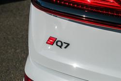 2025 Audi Q7 55 TFSI S line