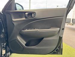 2024 Hyundai
                Venue Elite