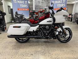 Harley-Davidson Road Glide 117 (fltrx)