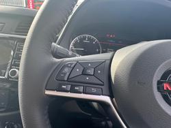 2025 Nissan
Navara PRO-4X