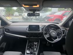 2025 Nissan X-TRAIL ST