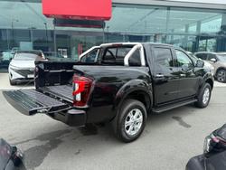 2024 Nissan Navara ST