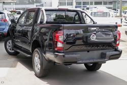 2024 Nissan
Navara ST