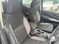 2024 Nissan Navara ST