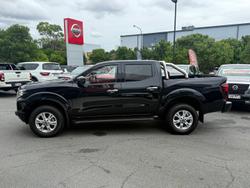 2024 Nissan Navara ST