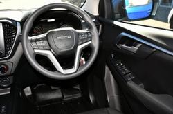 2025 Isuzu
                D-MAX LS-M